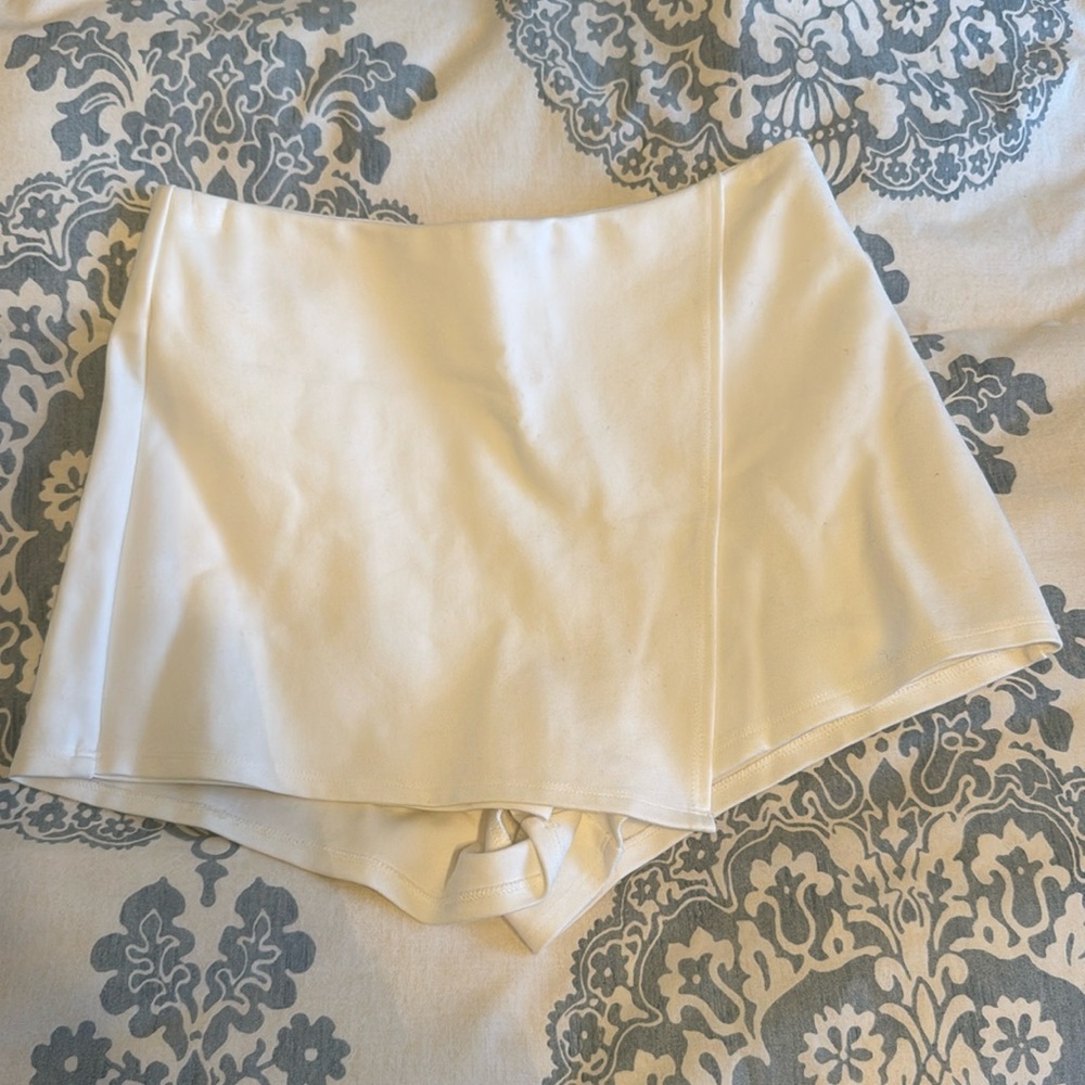Revolve White Skort - Superdown Brand